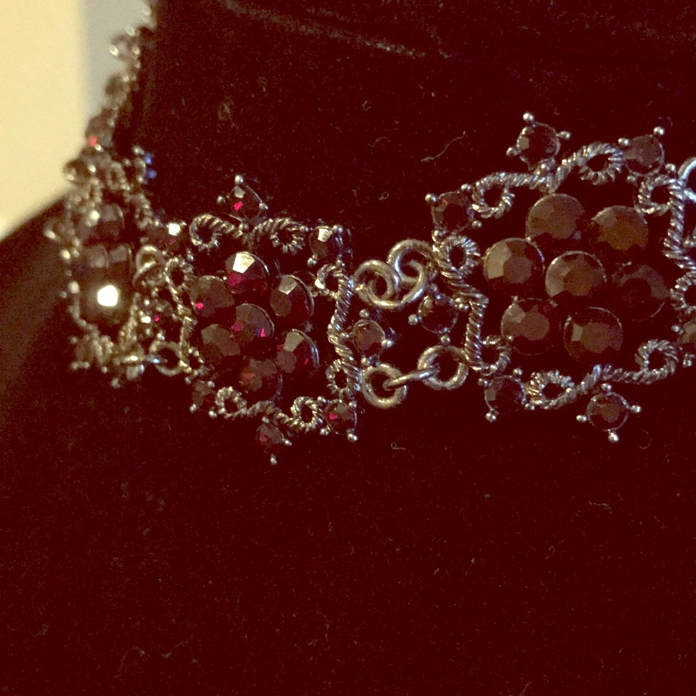 Beautiful elegant ruby choker
